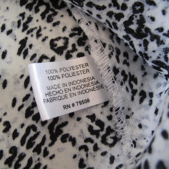 VIOLET + CLAIRE White Leopard Print Top - Picture 10 of 11